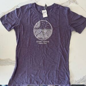 Grand Canyon, beautiful sparkle logo T-shirt, new with tags